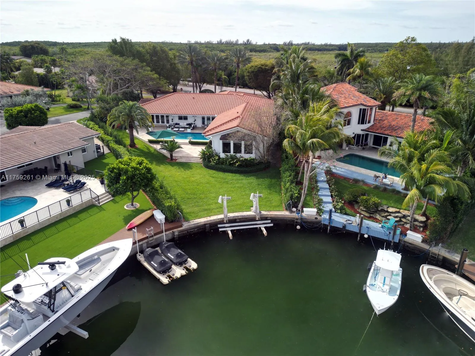 Coral Gables, Florida 33156, United States, 5 Bedrooms Bedrooms, ,4 BathroomsBathrooms,Residential,Active,85452