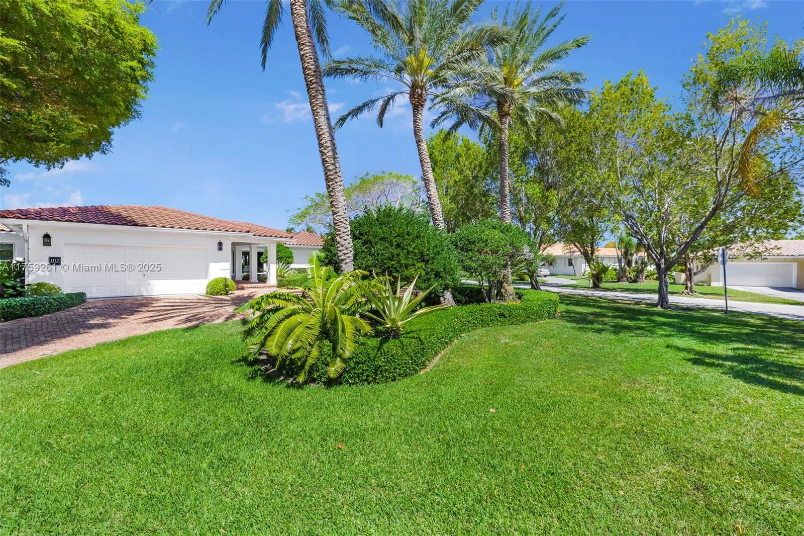 Coral Gables, Florida 33156, United States, 5 Bedrooms Bedrooms, ,4 BathroomsBathrooms,Residential,Active,85452