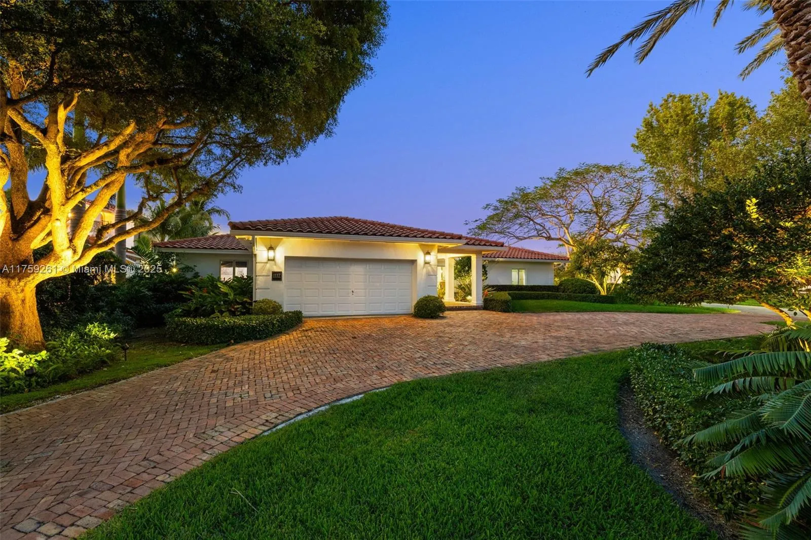 Coral Gables, Florida 33156, United States, 5 Bedrooms Bedrooms, ,4 BathroomsBathrooms,Residential,Active,85452