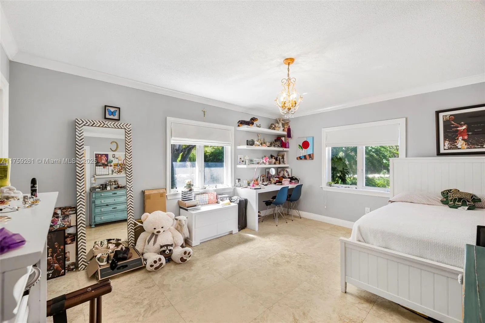 Coral Gables, Florida 33156, United States, 5 Bedrooms Bedrooms, ,4 BathroomsBathrooms,Residential,Active,85452