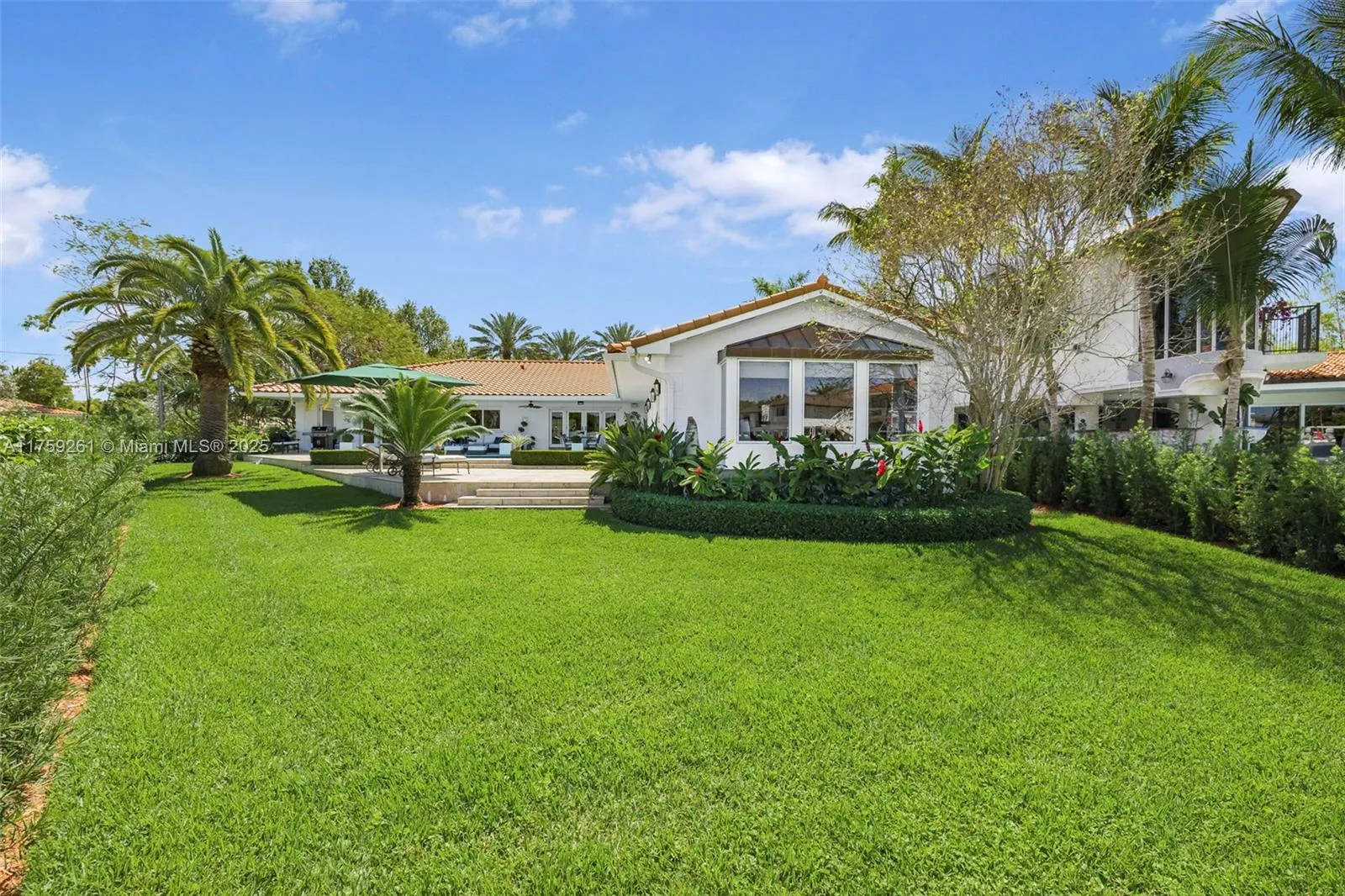 Coral Gables, Florida 33156, United States, 5 Bedrooms Bedrooms, ,4 BathroomsBathrooms,Residential,Active,85452