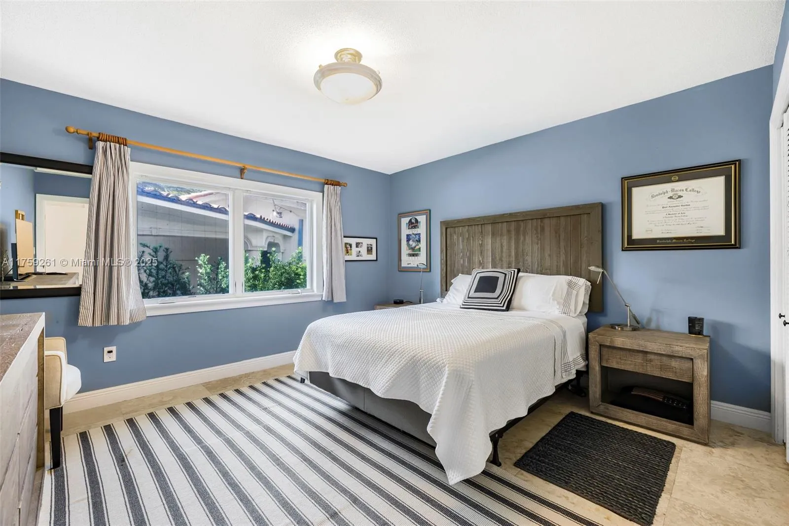 Coral Gables, Florida 33156, United States, 5 Bedrooms Bedrooms, ,4 BathroomsBathrooms,Residential,Active,85452