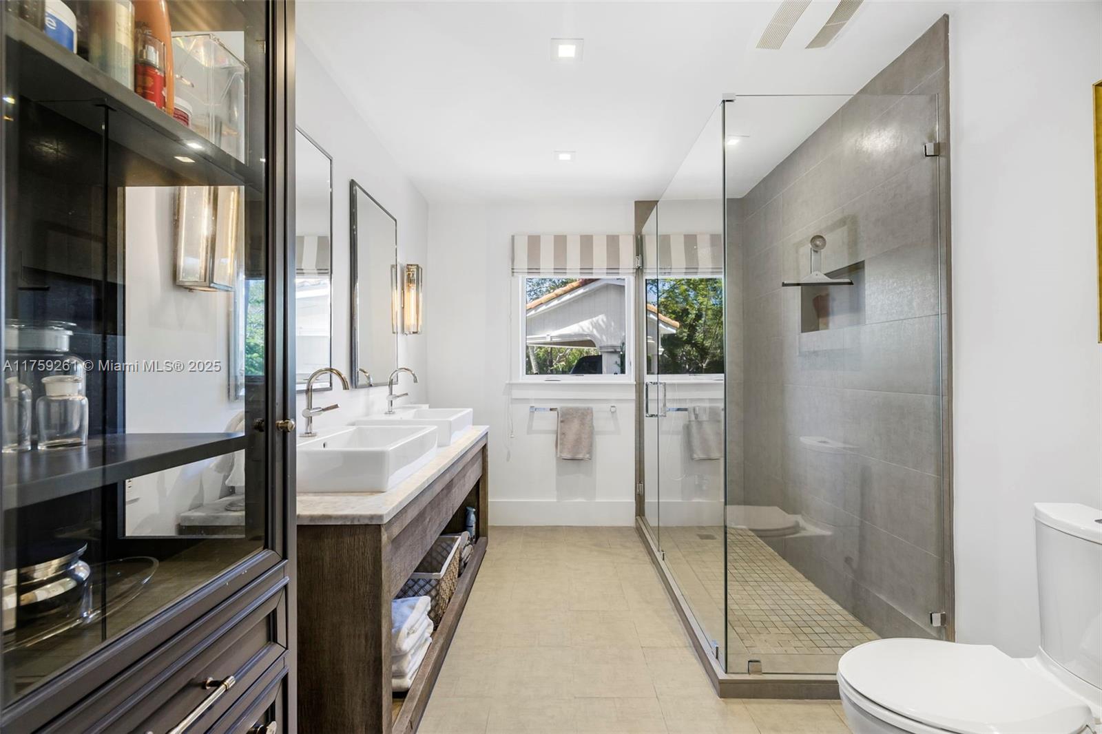 CORAL BAY SEC D - Residential