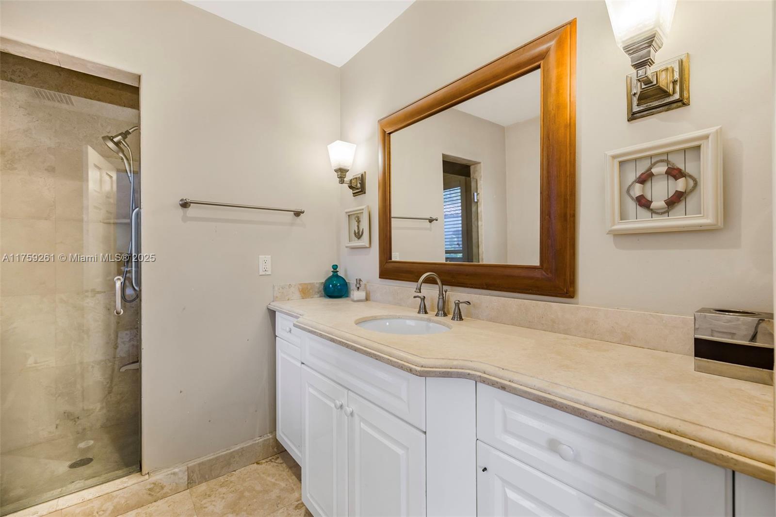 CORAL BAY SEC D - Residential