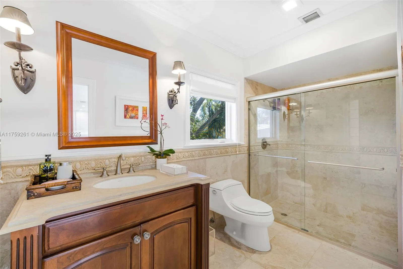 Coral Gables, Florida 33156, United States, 5 Bedrooms Bedrooms, ,4 BathroomsBathrooms,Residential,Active,85452