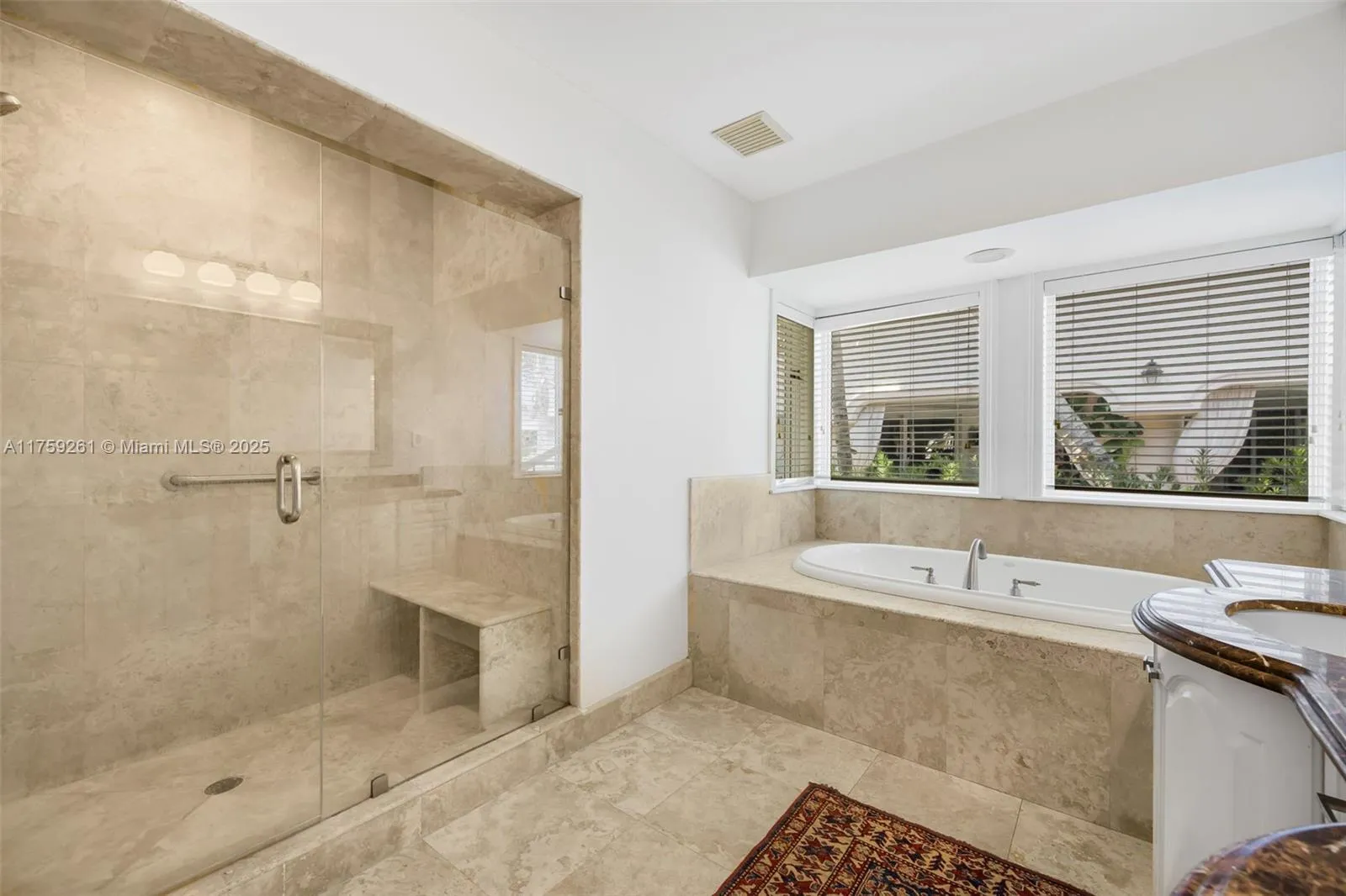 Coral Gables, Florida 33156, United States, 5 Bedrooms Bedrooms, ,4 BathroomsBathrooms,Residential,Active,85452