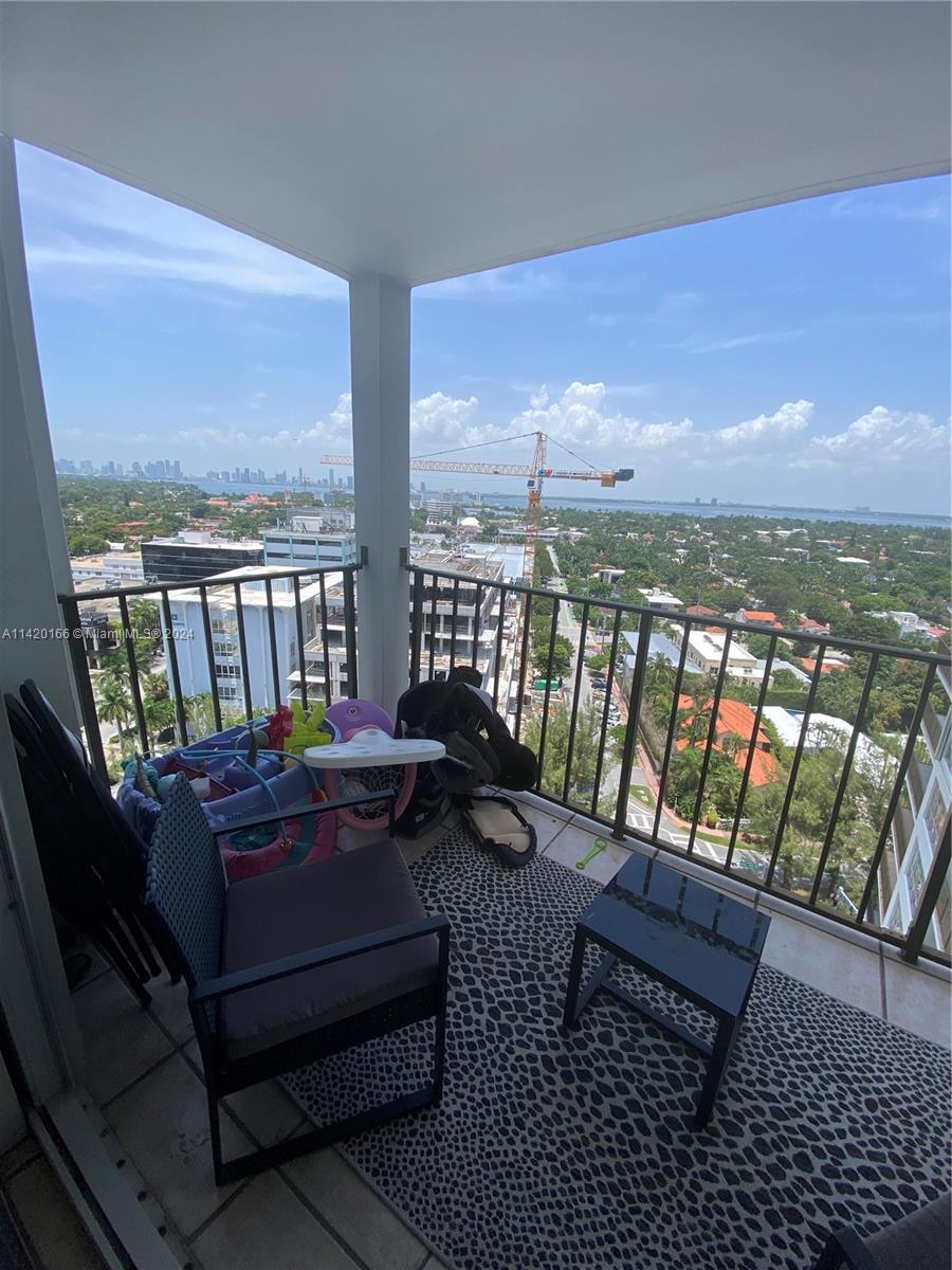 Property for Sale at 4101 Pine Tree Dr 1631, Miami Beach, Miami-Dade County, Florida - Bedrooms: 2 
Bathrooms: 2  - $560,000