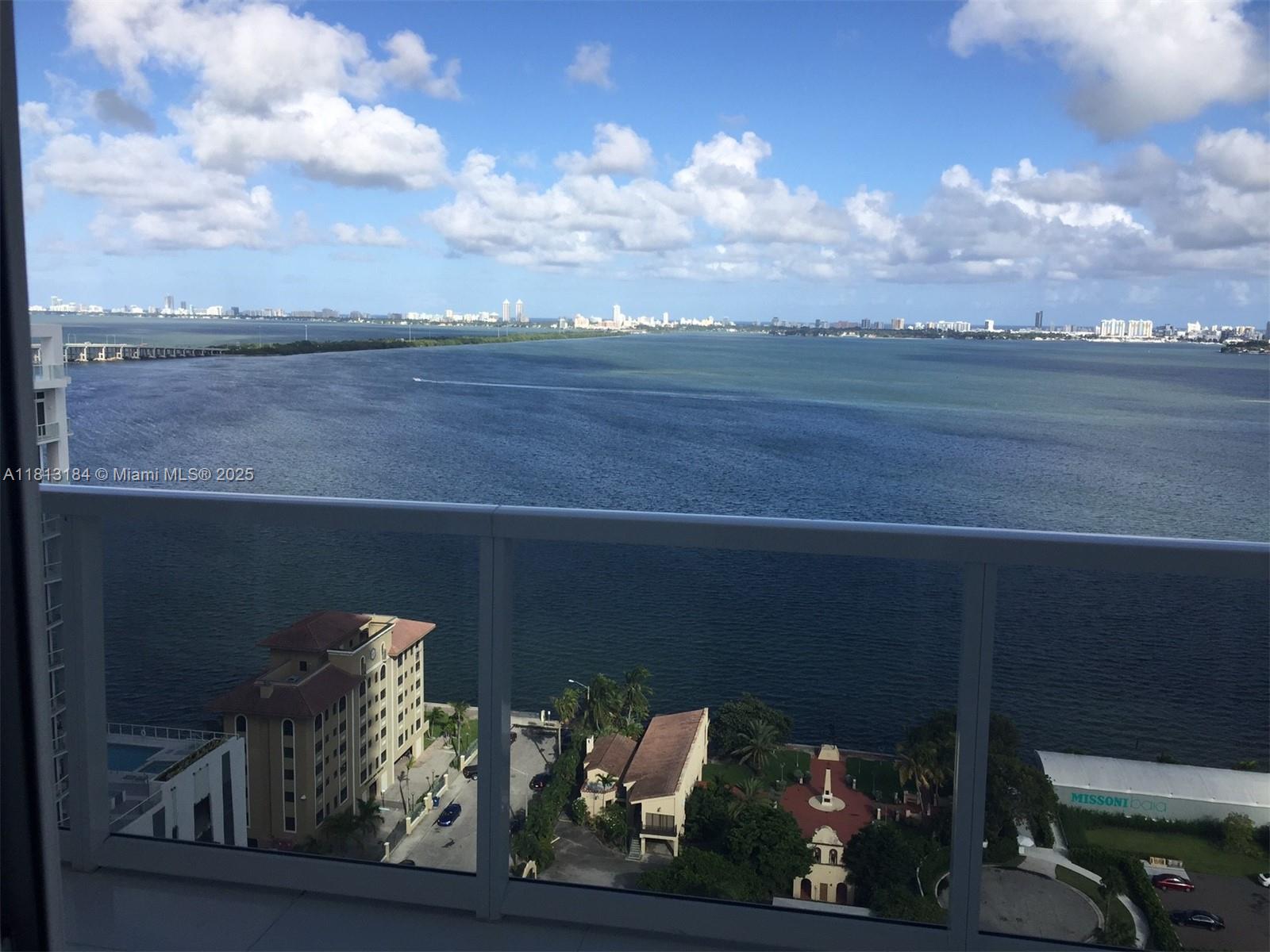 600 NE 27 ST 2304