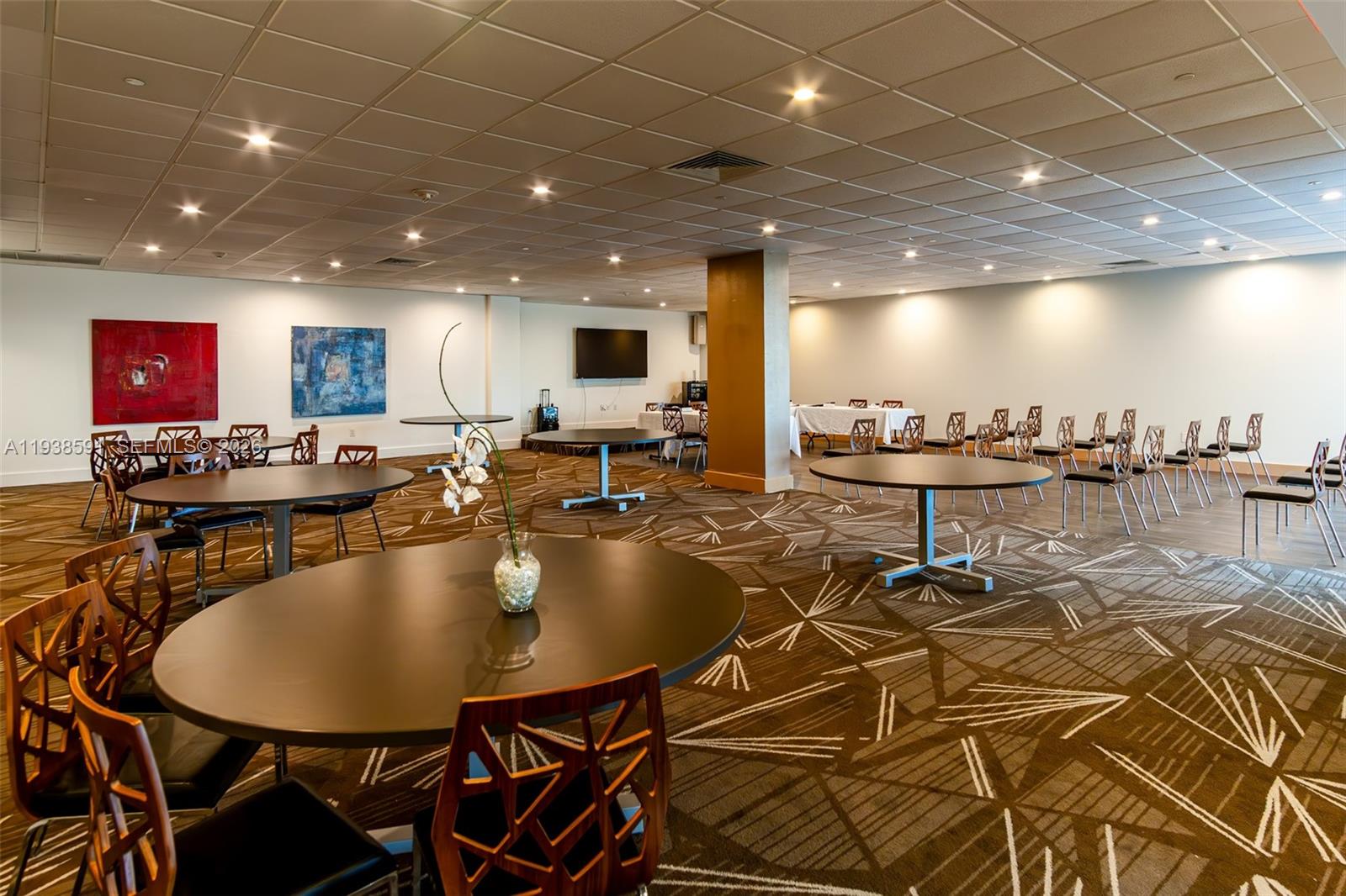 ARLEN BEACH CONDO - Residential