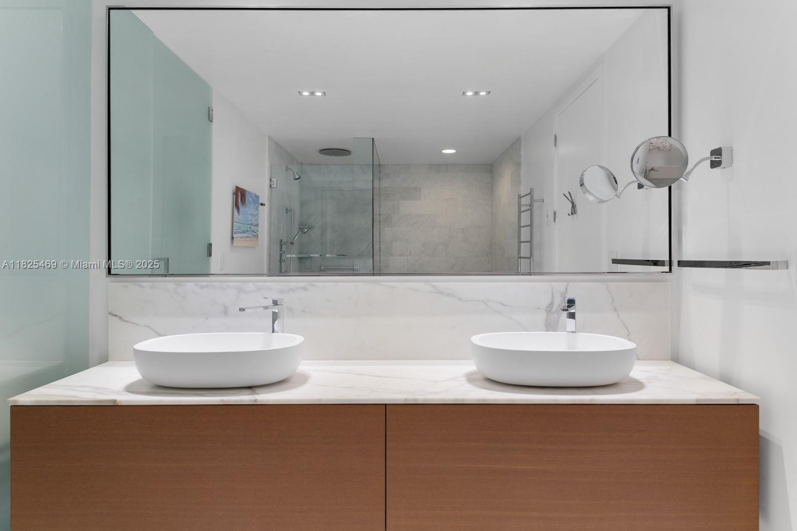 OCEANA BAL HARBOUR CONDO - Residential