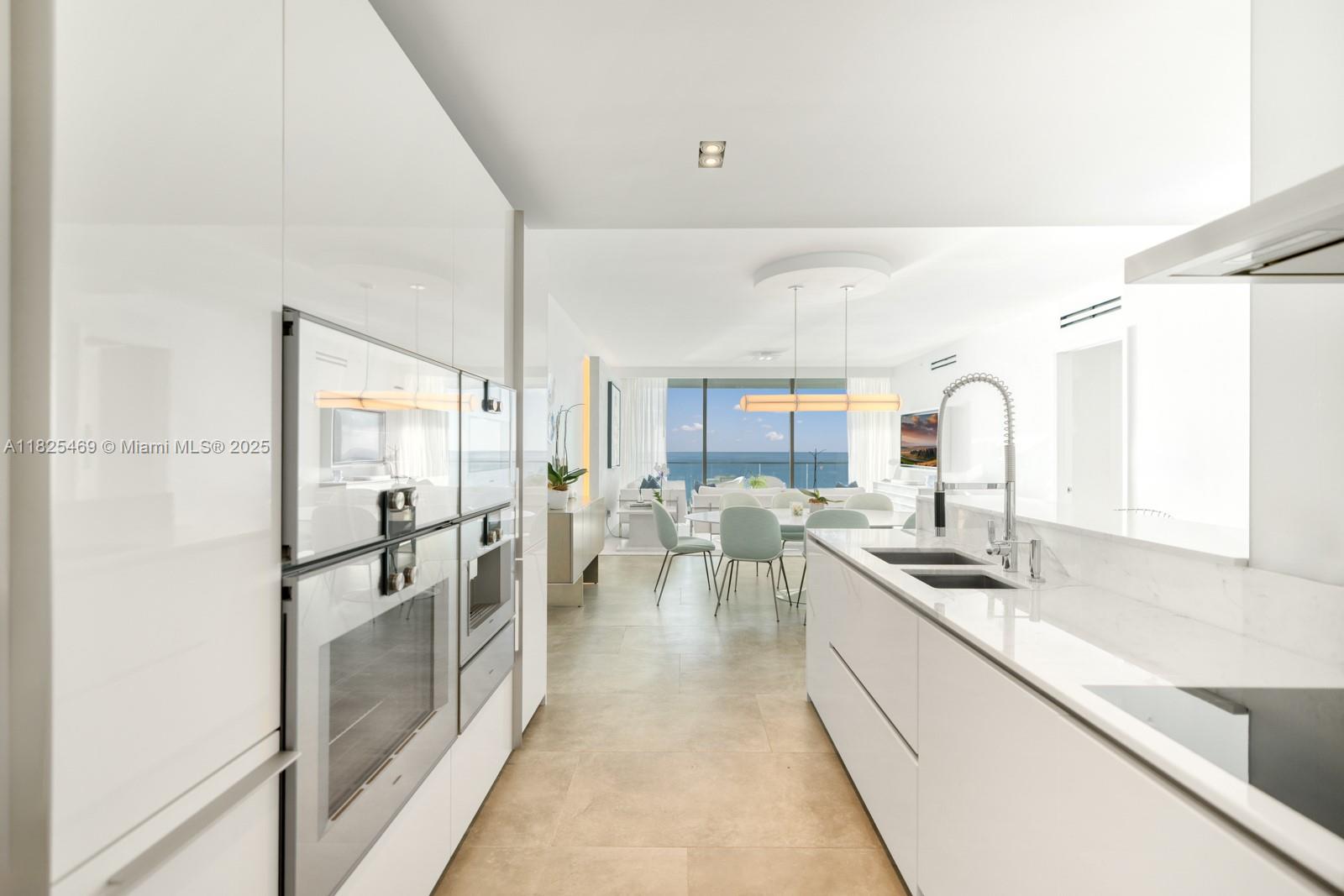 10203 Collins Ave 1003