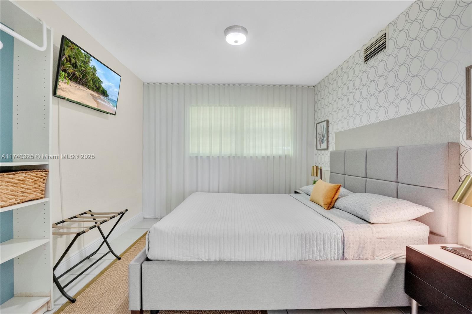 PINEWOOD PARK PL AMD 2ND - Residential Income
