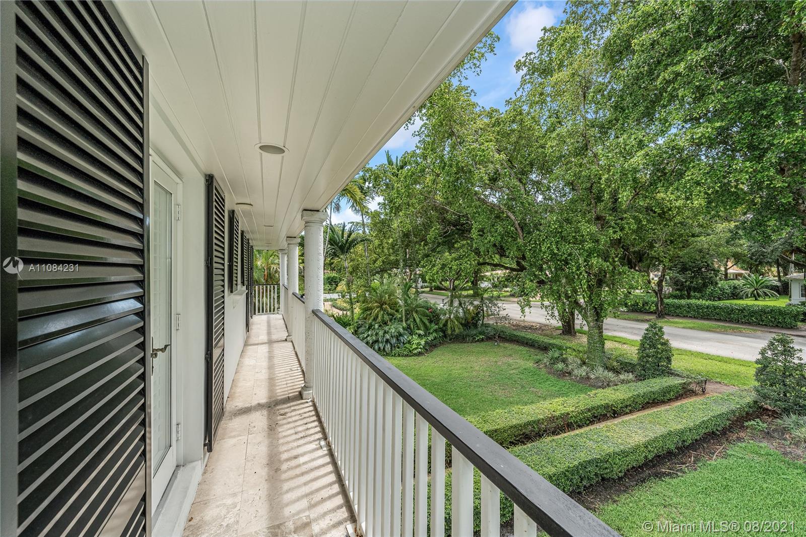 CORAL GABLE COUNTRY CLUB - Residential