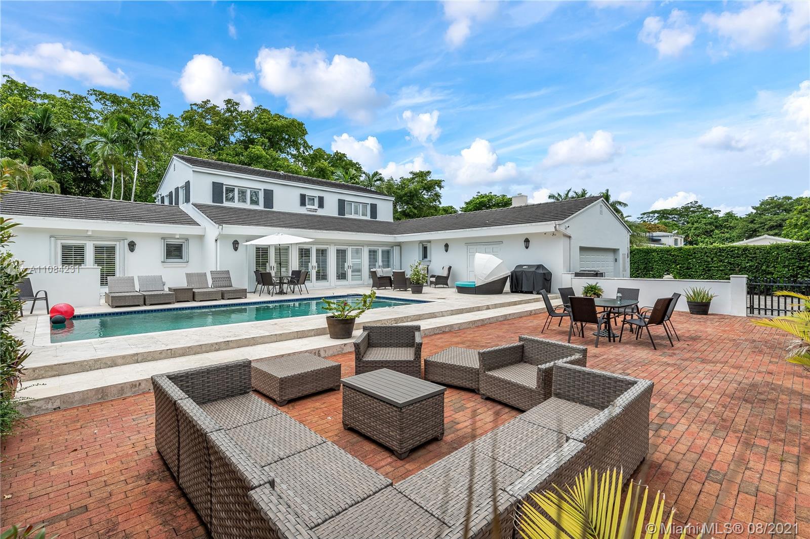 CORAL GABLE COUNTRY CLUB - Residential