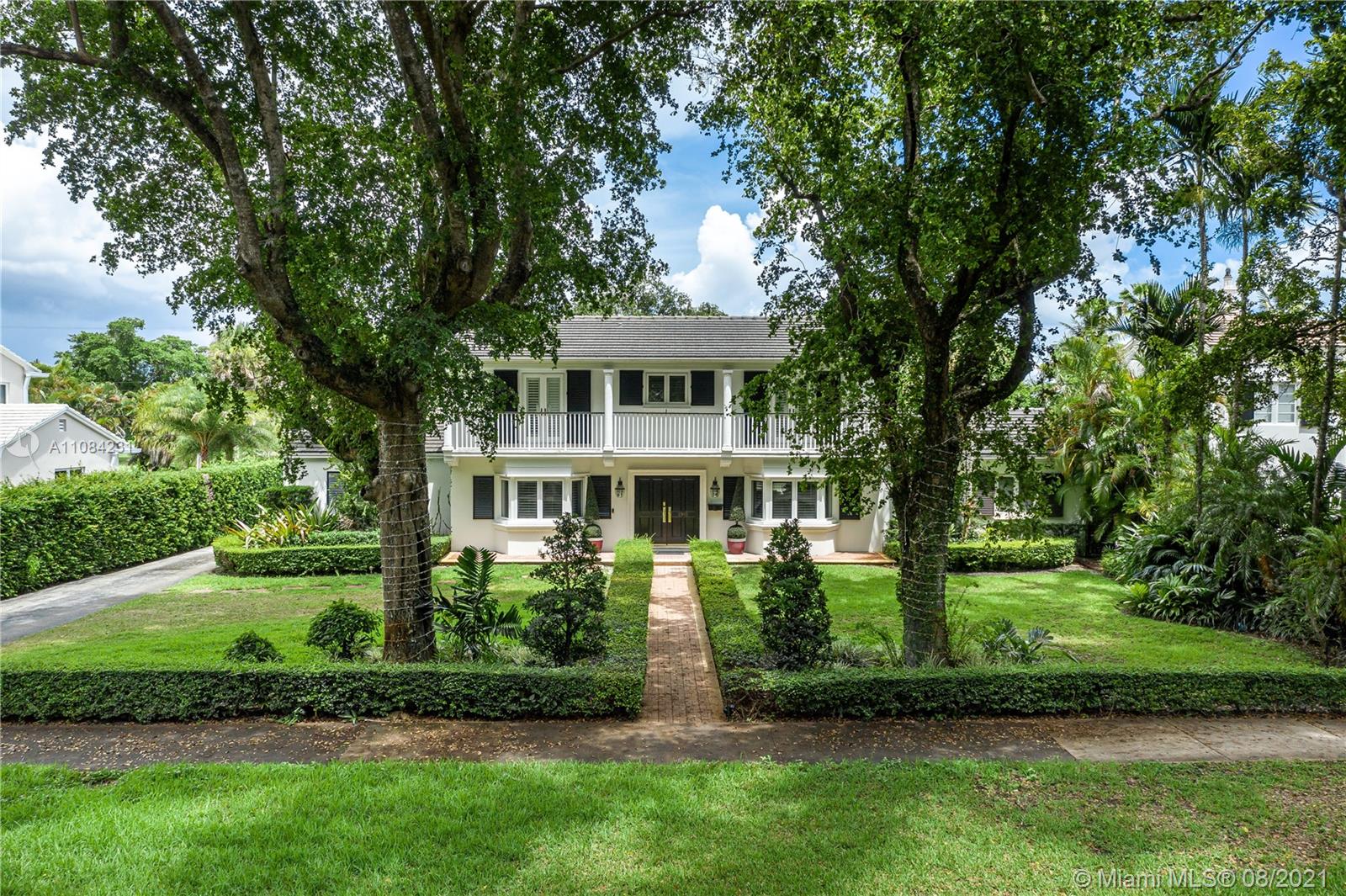 CORAL GABLE COUNTRY CLUB - Residential