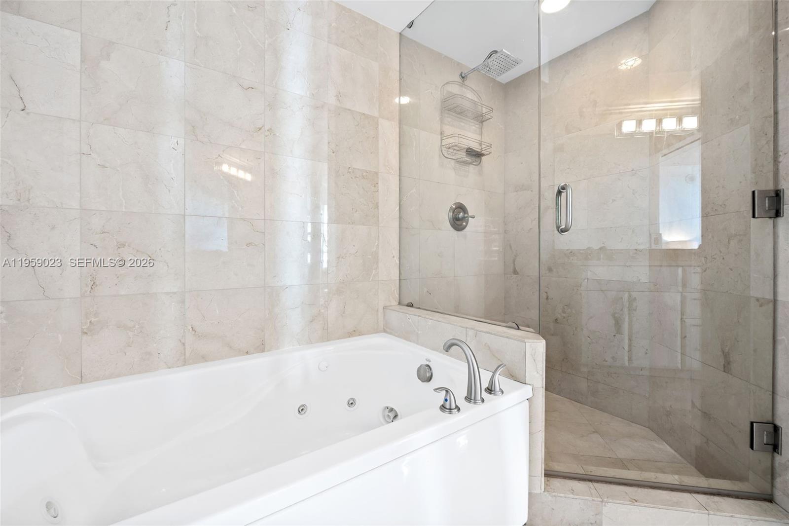 AKOYA CONDO - Residential