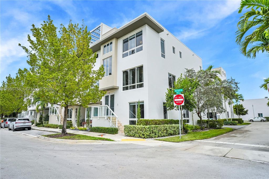 Photo of 6611 NW 105th Ave, Doral, FL 33178 (MLS # A11950754)