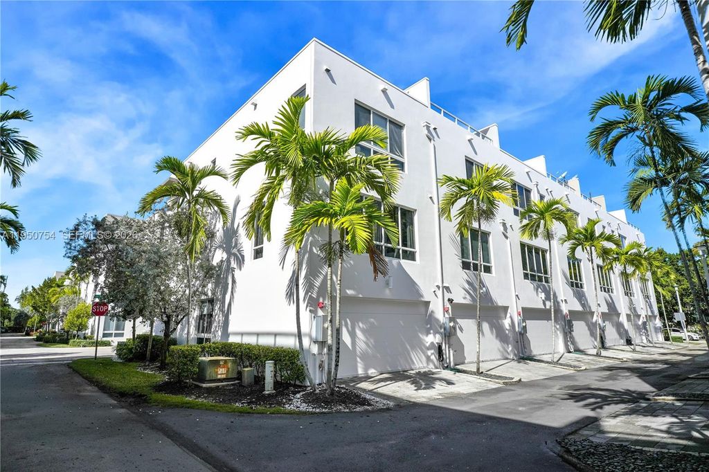 Photo of 6611 NW 105th Ave, Doral, FL 33178 (MLS # A11950754)