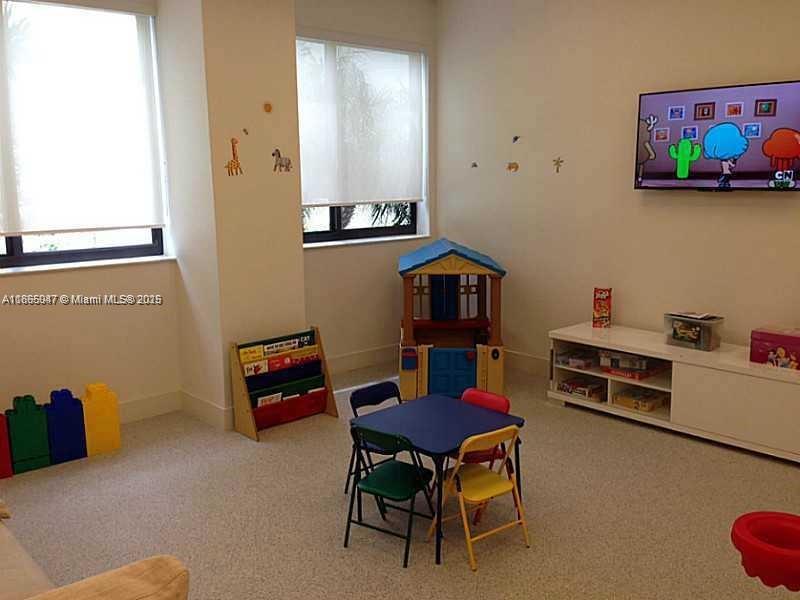 NINE AT MARY BRICKELL VIL - Residential