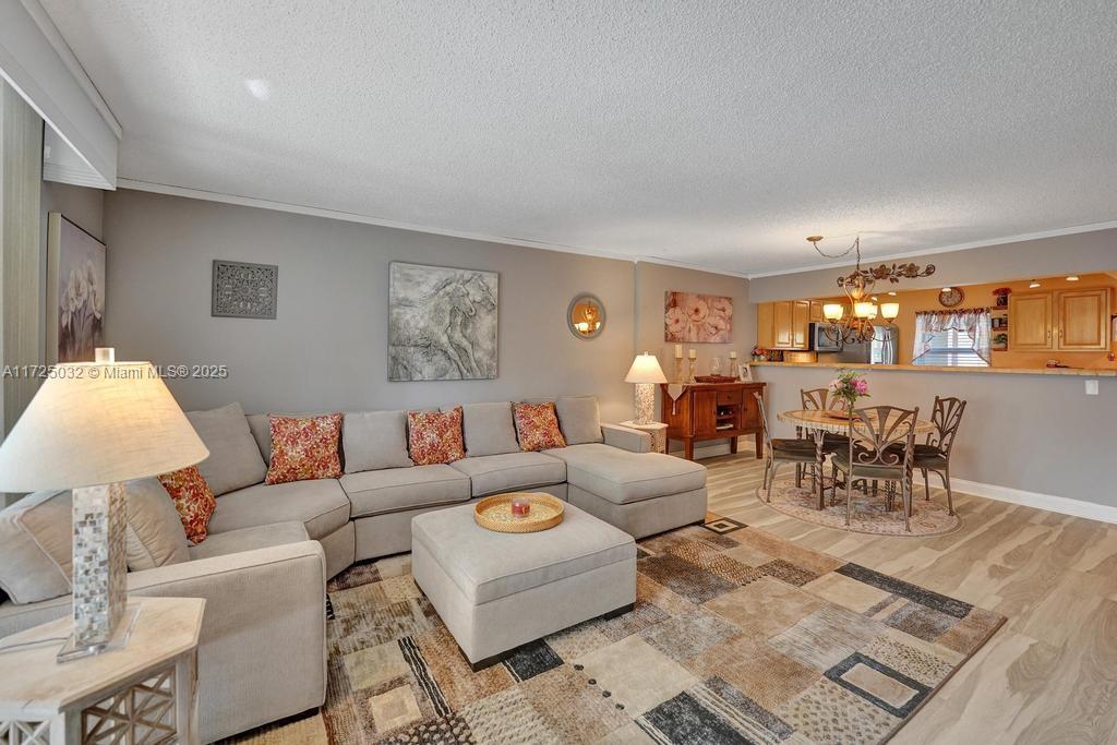 Meadowbrook Lakes View - Residential