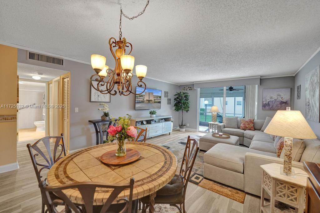 Meadowbrook Lakes View - Residential
