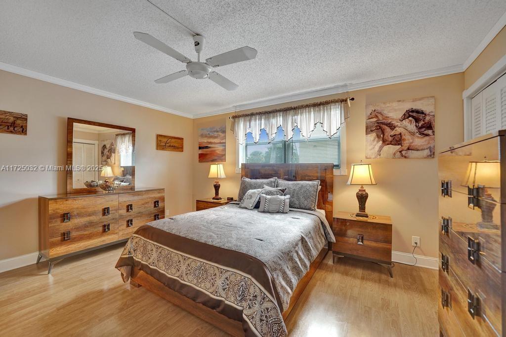 Meadowbrook Lakes View - Residential