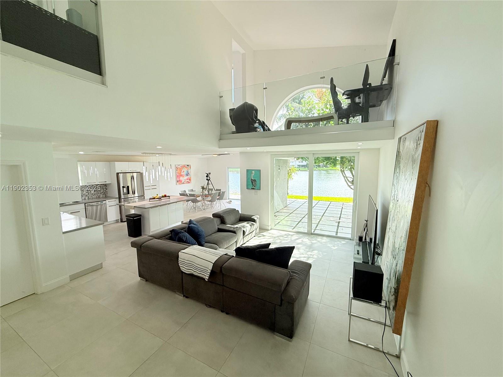 PEMBROKE POINTE PARCEL - Residential Lease