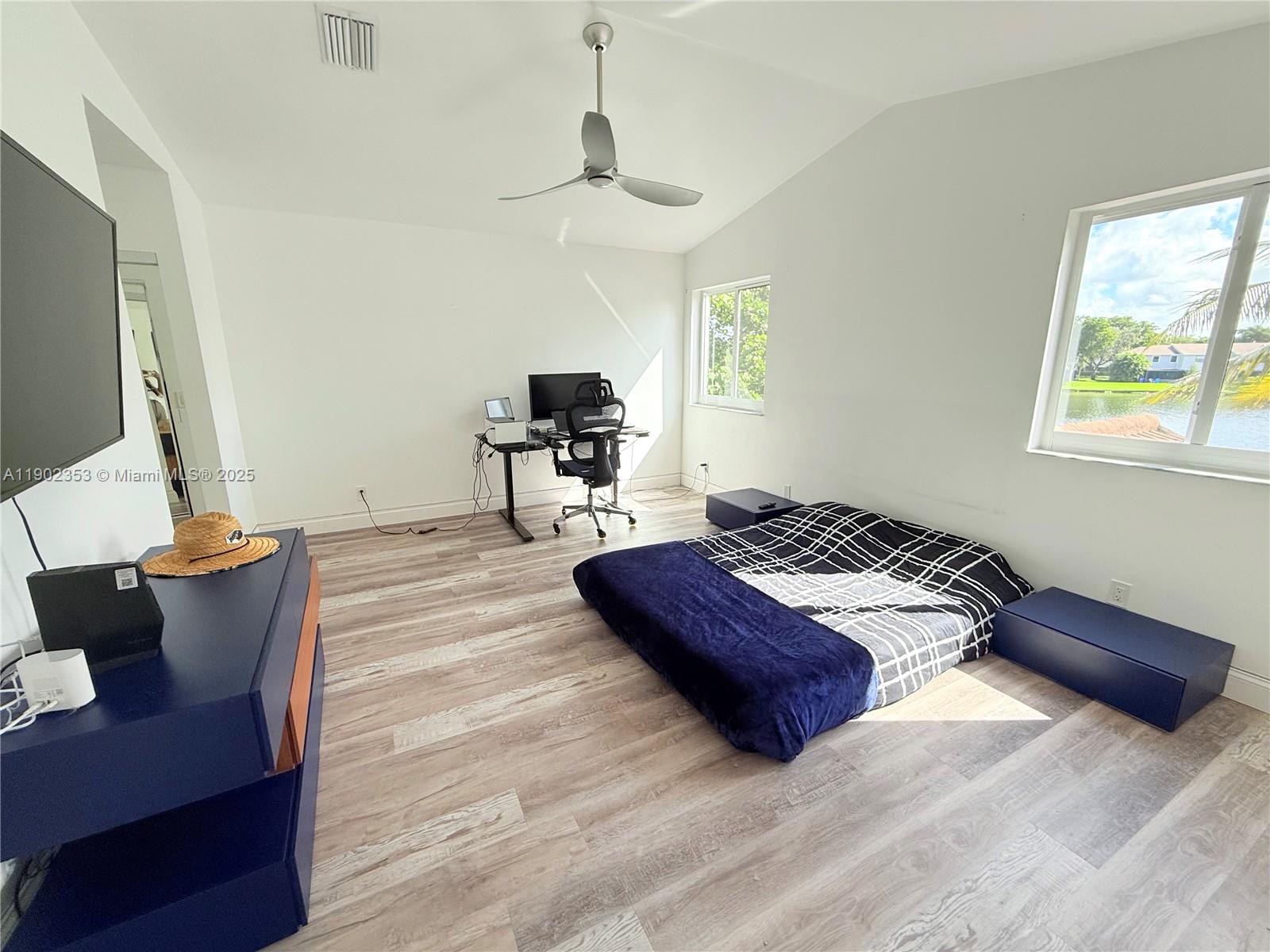 PEMBROKE POINTE PARCEL - Residential Lease