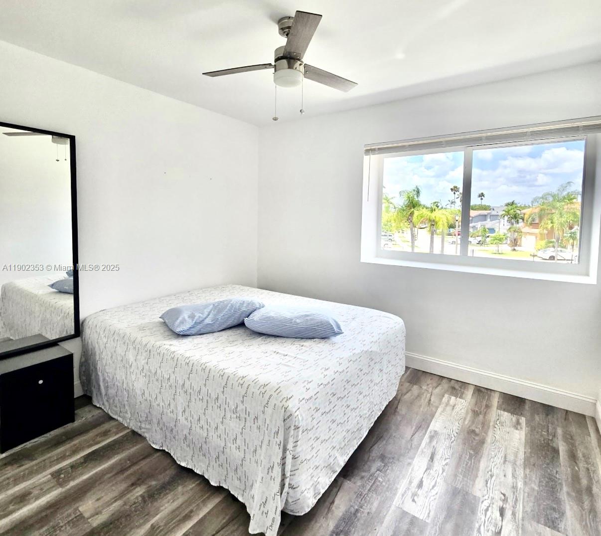 PEMBROKE POINTE PARCEL - Residential Lease