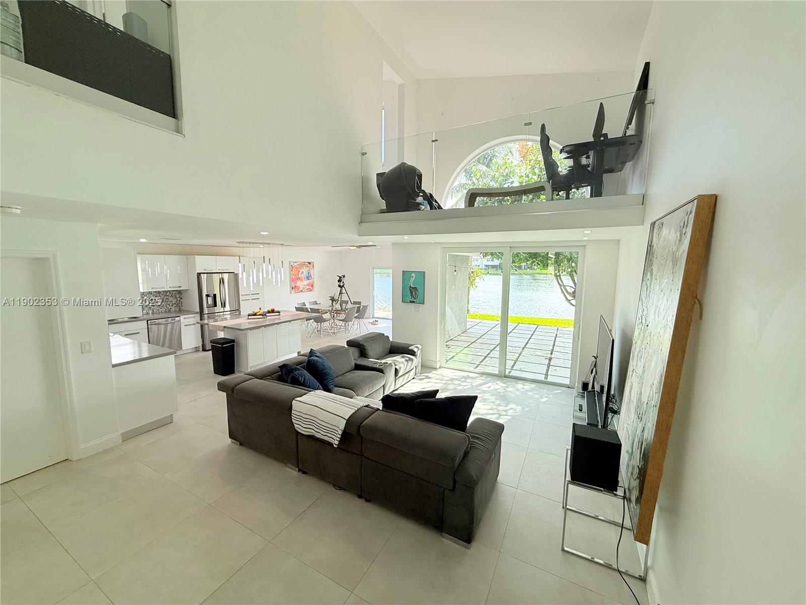 PEMBROKE POINTE PARCEL - Residential Lease