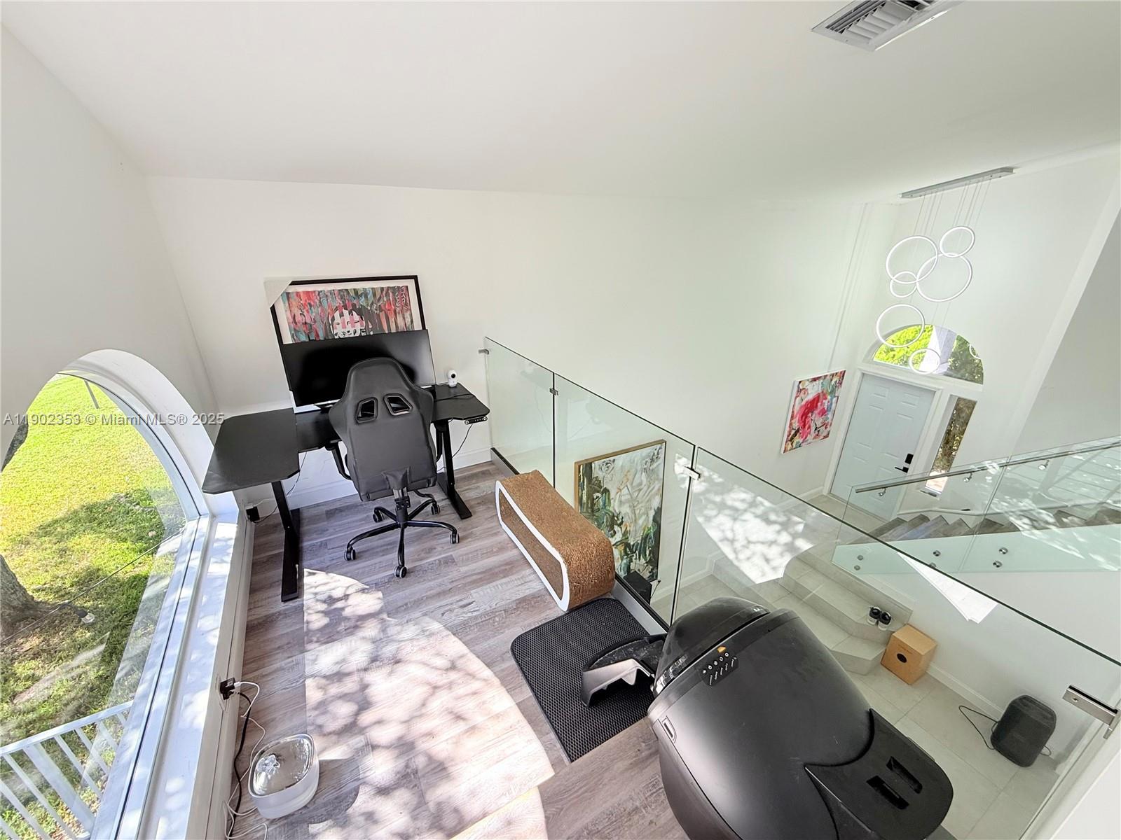 PEMBROKE POINTE PARCEL - Residential Lease