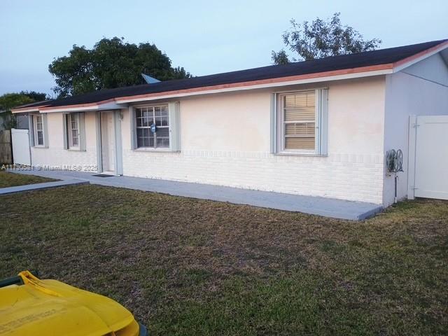 365 SW 18th Ave