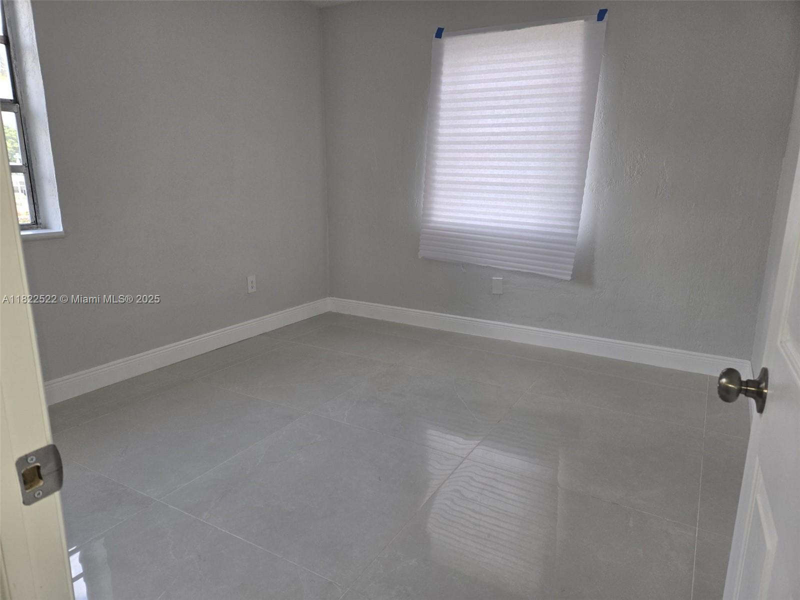 SUNSET MANOR - Residential