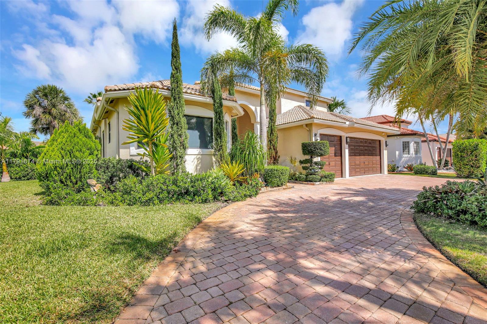 Property for Sale at 3260 Sw 189th Ave, Miramar, Broward County, Florida - Bedrooms: 5 
Bathrooms: 5  - $1,250,000