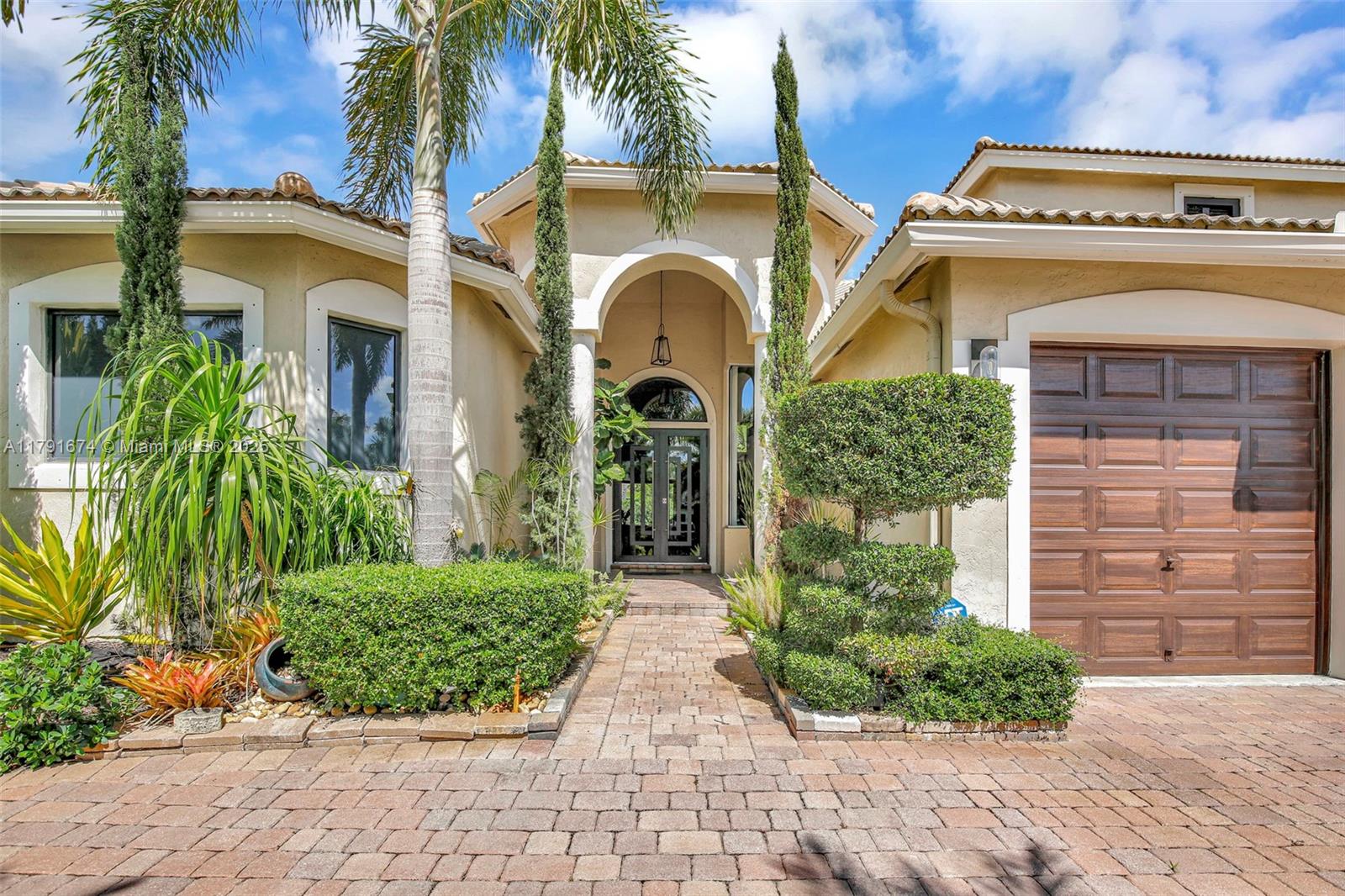 3260 SW 189th Ave