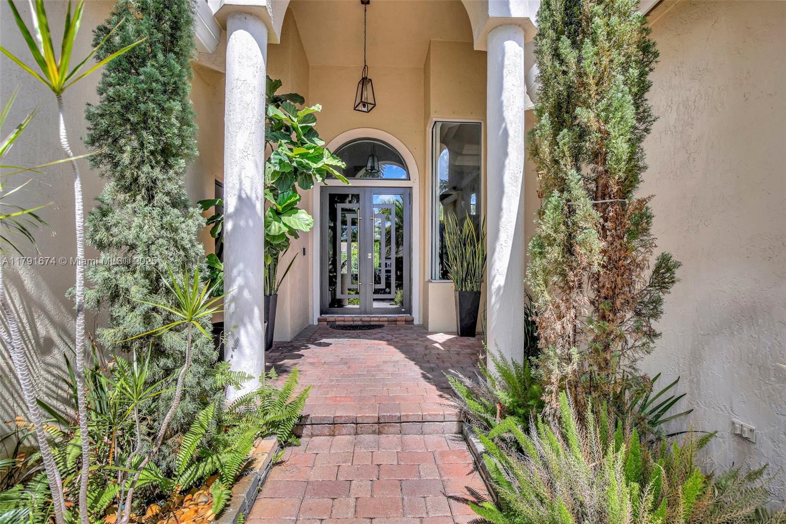 3260 SW 189th Ave