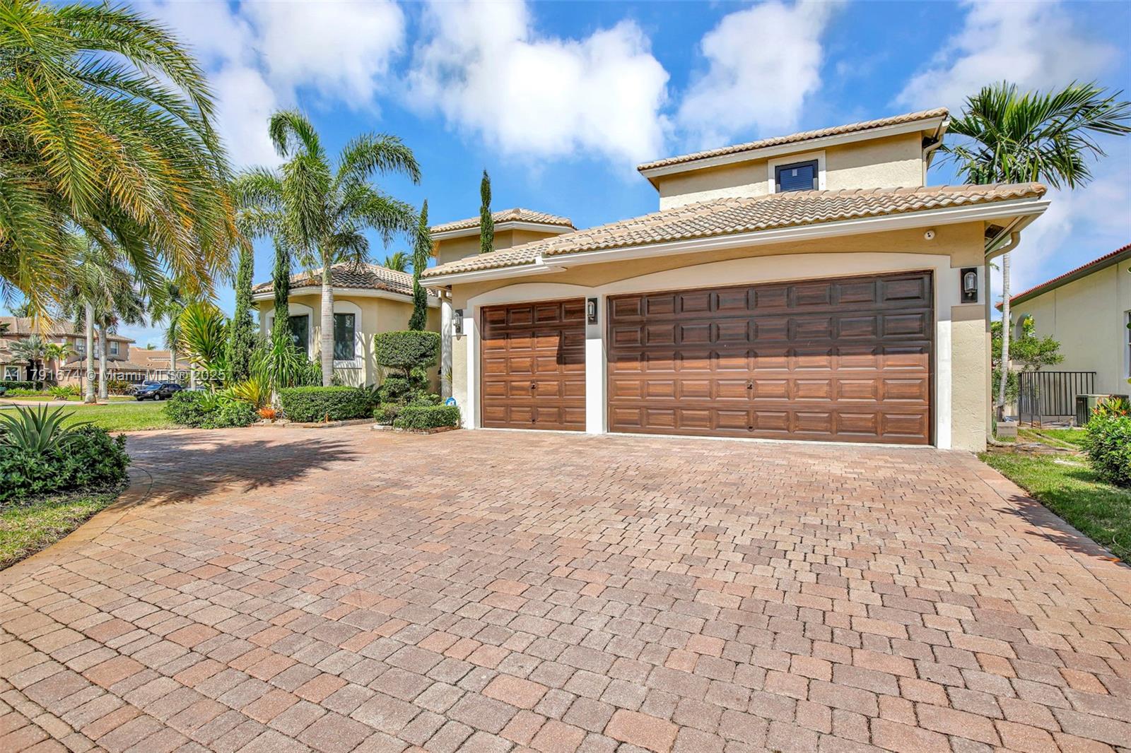 3260 SW 189th Ave