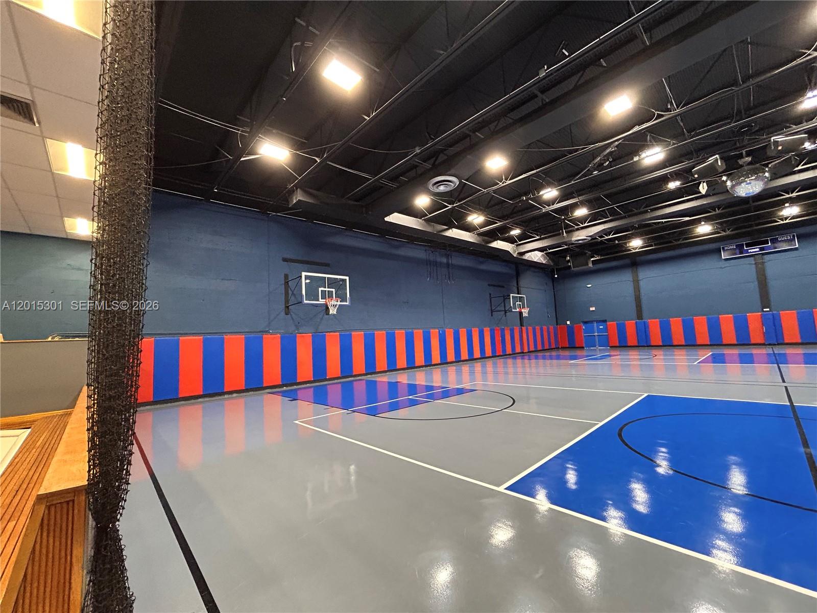 RACQUET CLUB APTS 4 SOUTH - Residential Lease