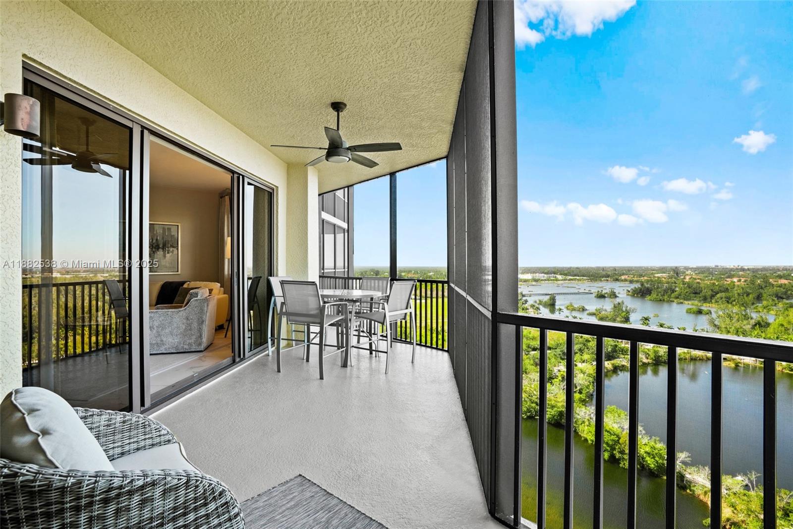 RIVA DEL LAGO - Residential