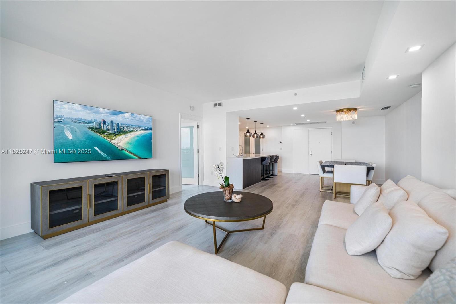 3400 SW 27th Ave 1605