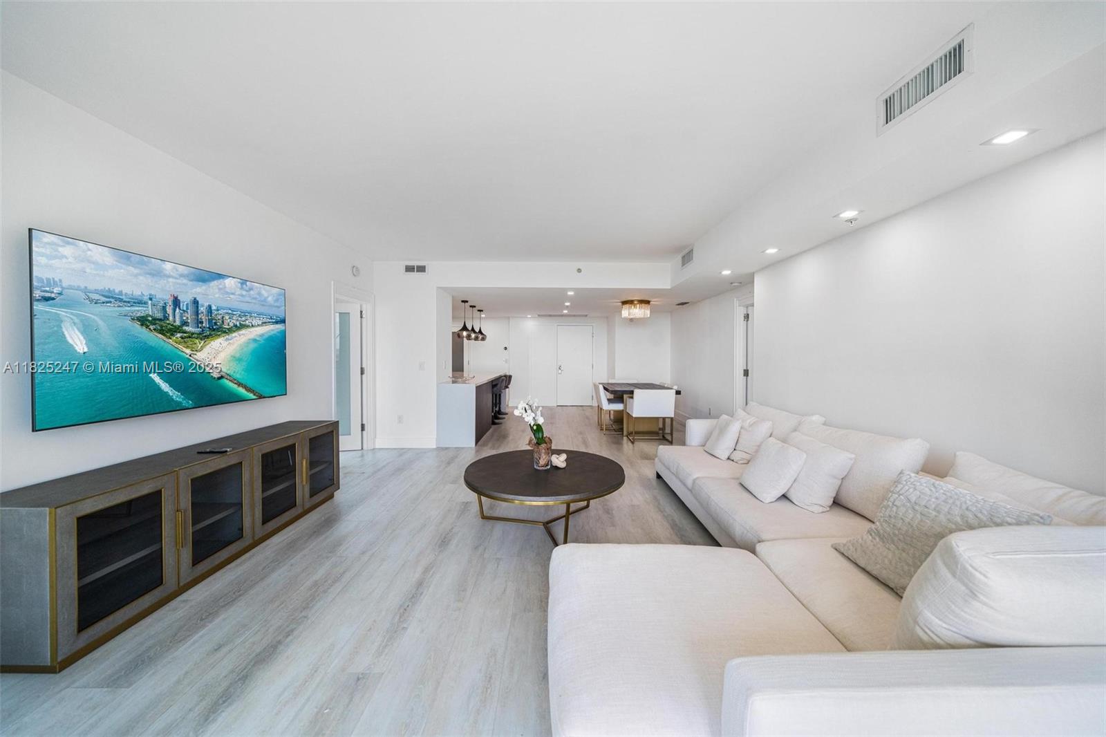 3400 SW 27th Ave 1605