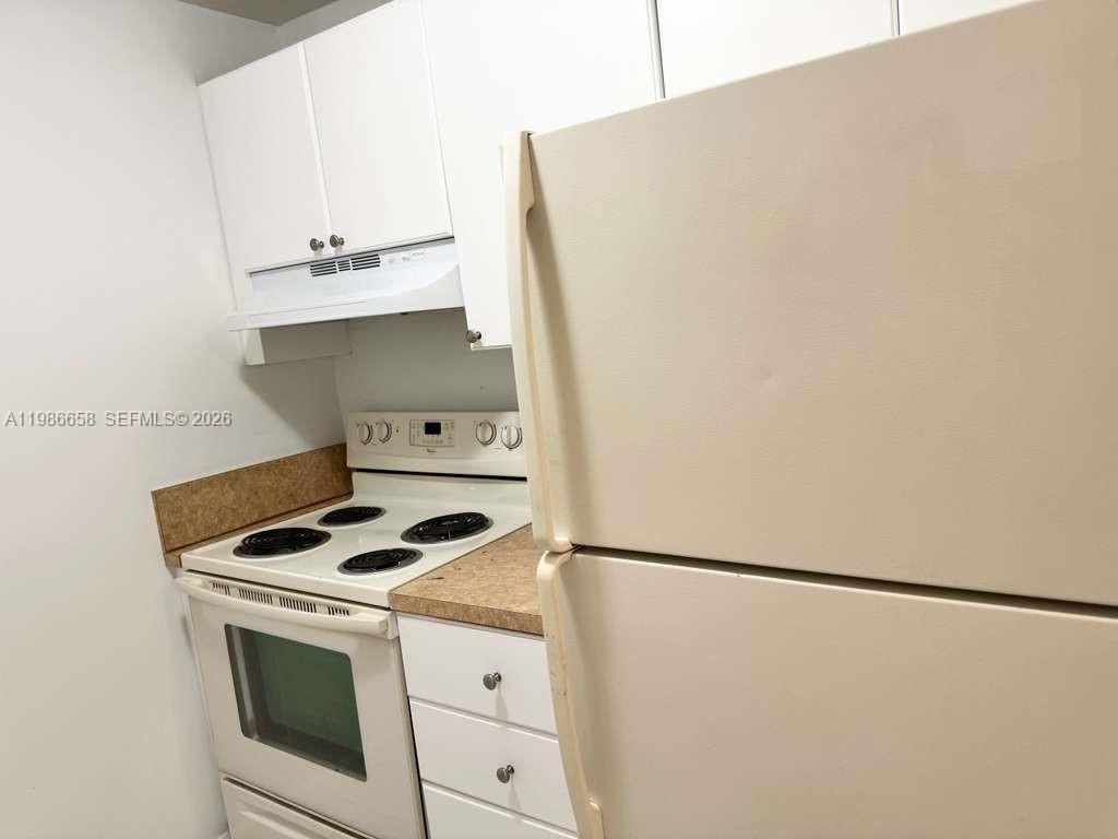 COURTYARDS AT KENDALL CON - Residential