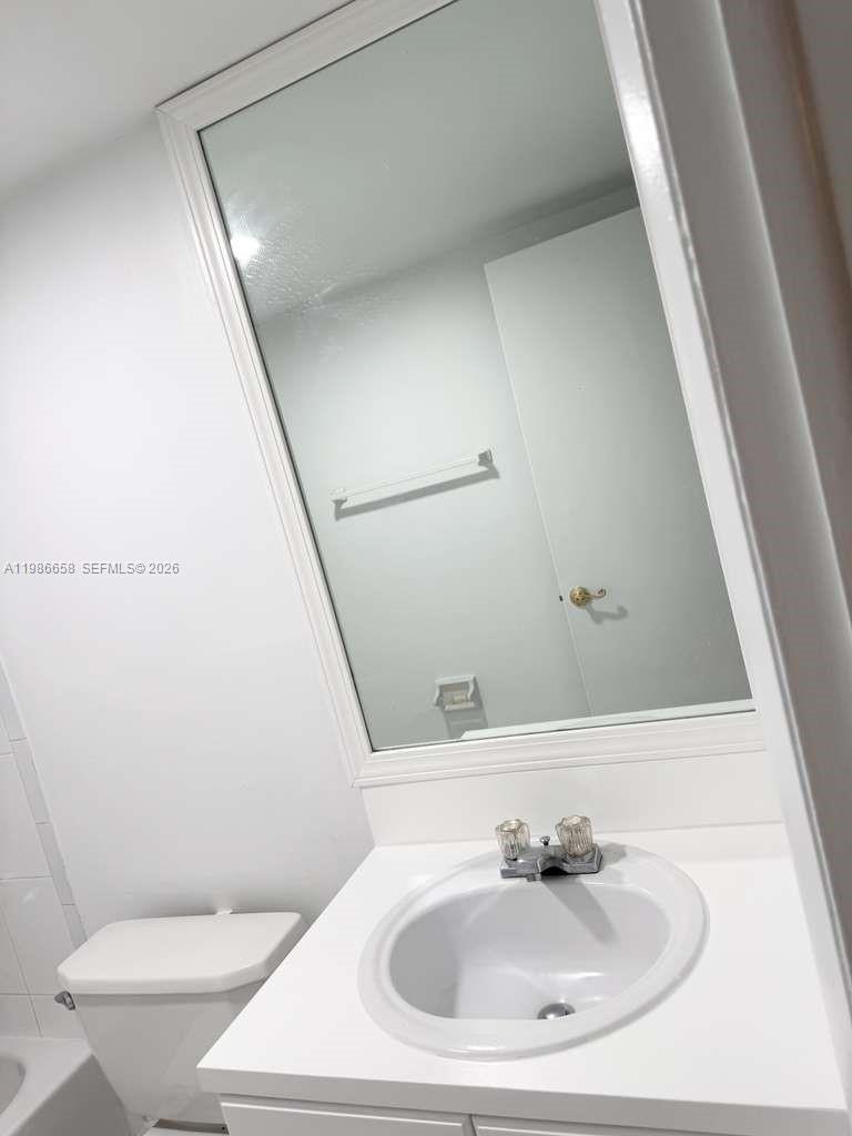 COURTYARDS AT KENDALL CON - Residential