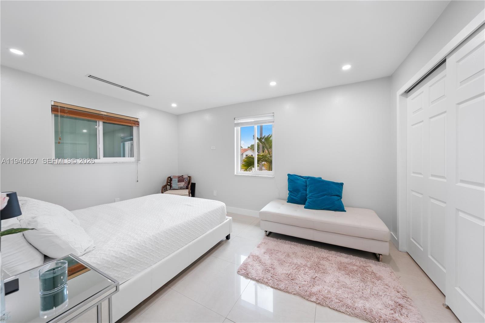 SNAPPER CREEK VILLAS - Residential