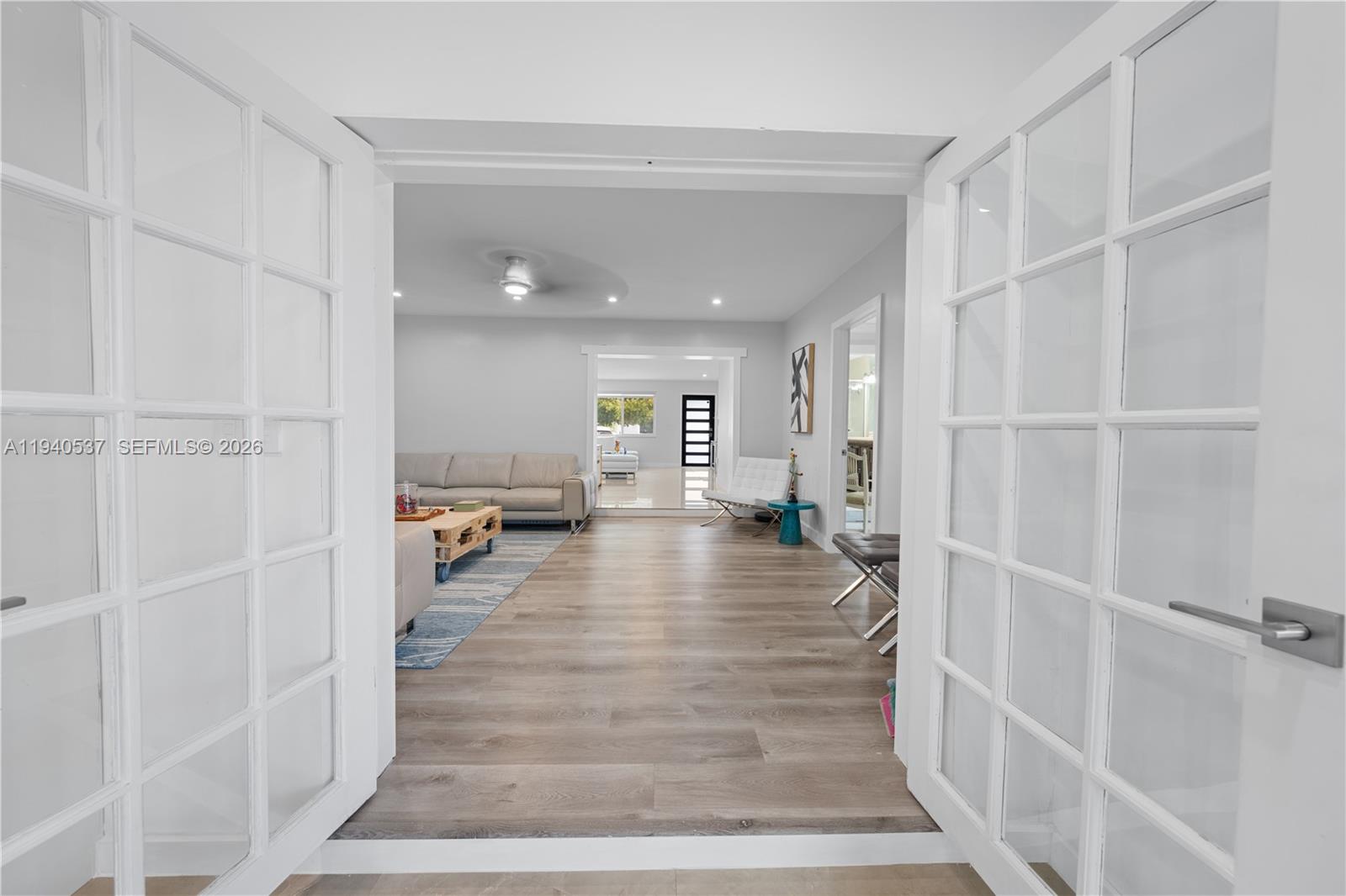 SNAPPER CREEK VILLAS - Residential