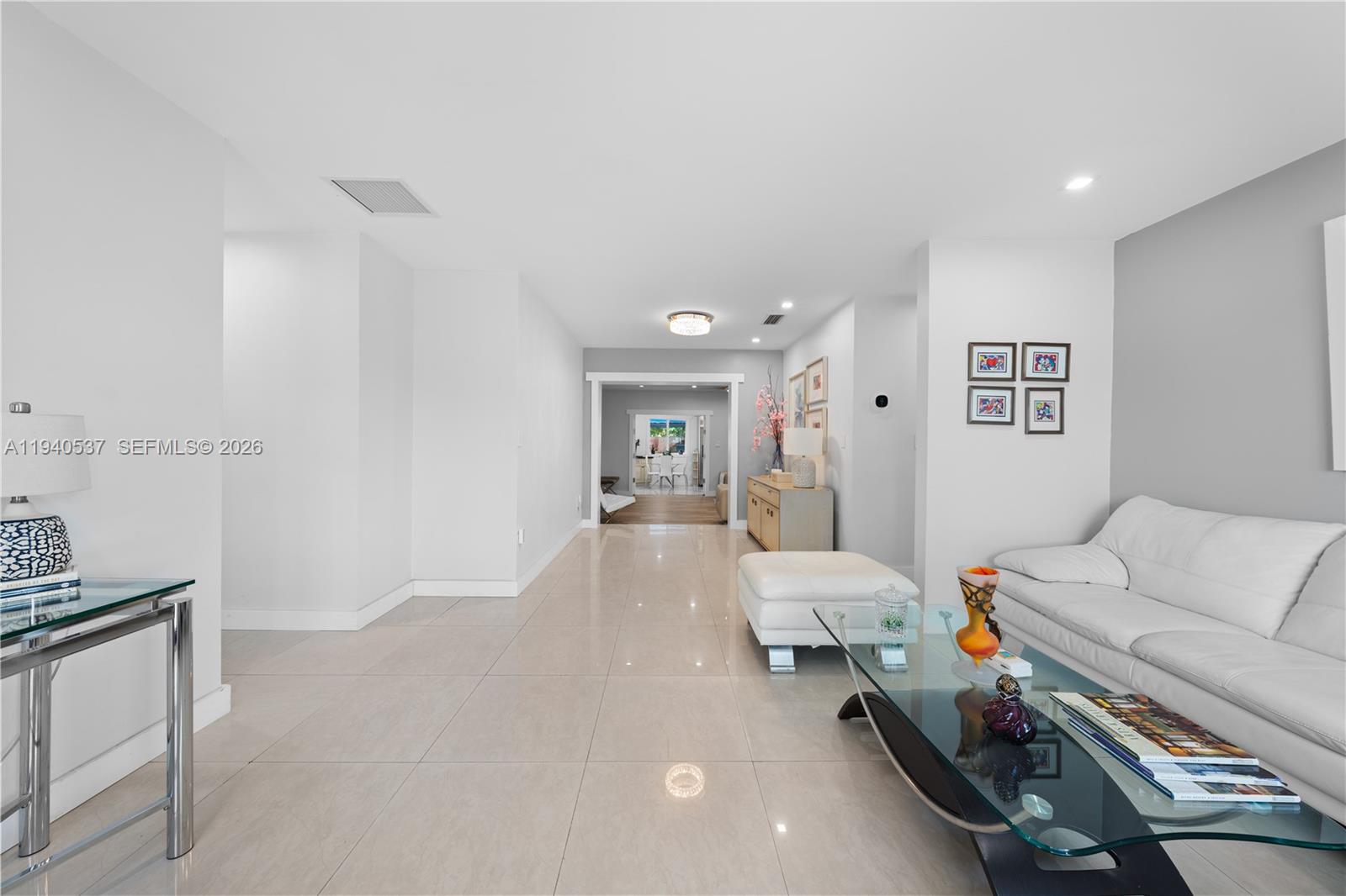 SNAPPER CREEK VILLAS - Residential