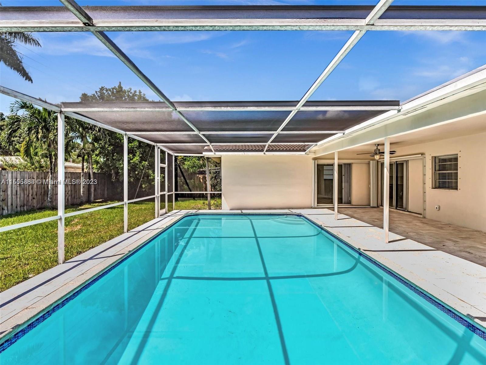 MIRROR LAKE ESTATES SEC F - Residential