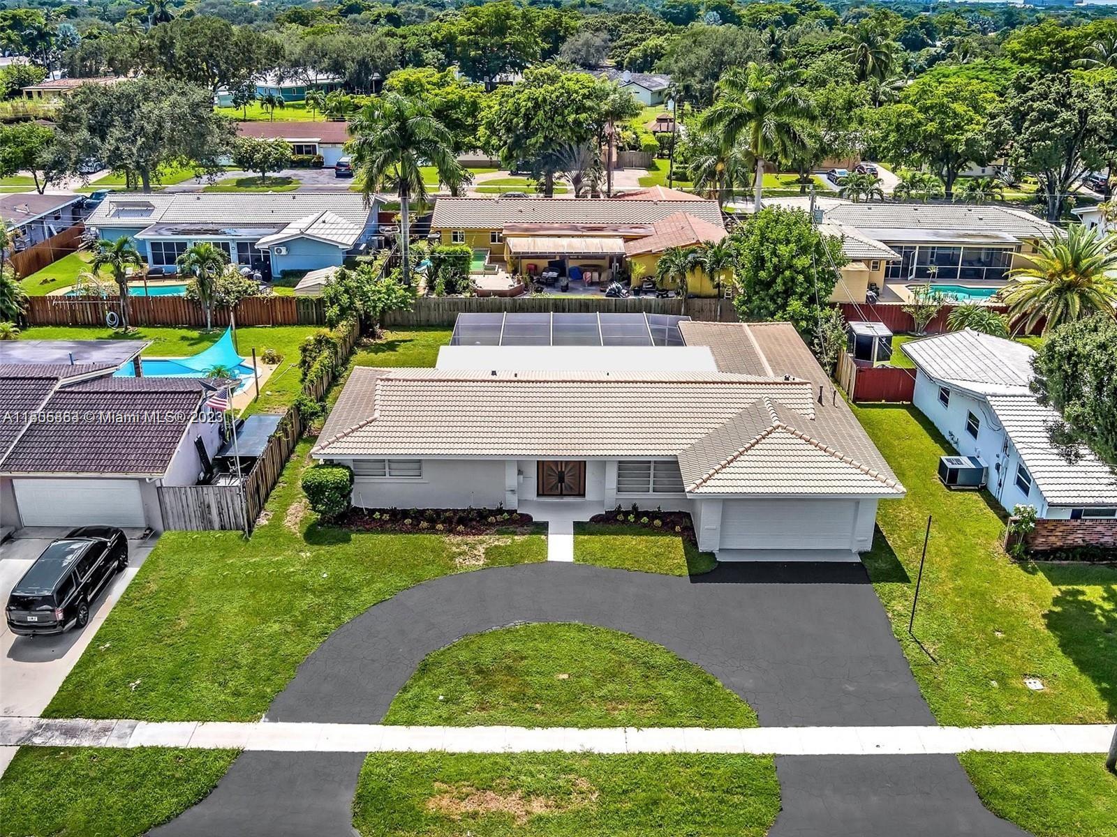 MIRROR LAKE ESTATES SEC F - Residential