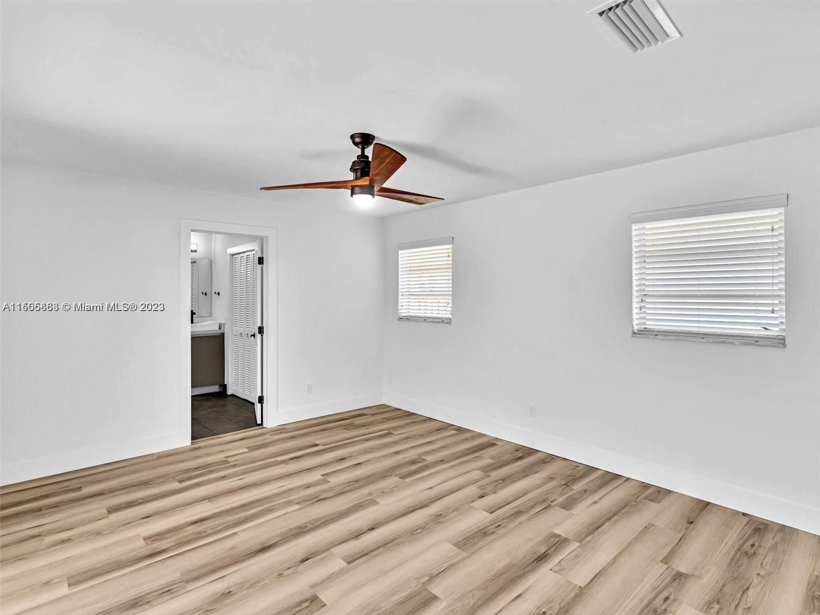 MIRROR LAKE ESTATES SEC F - Residential