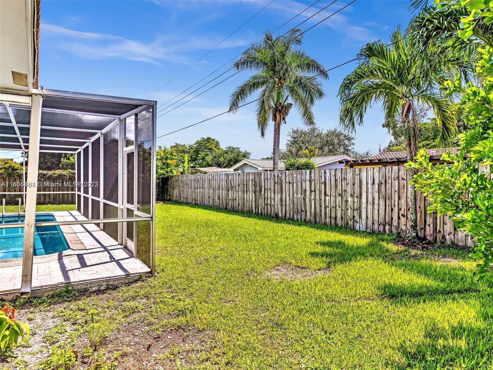 MIRROR LAKE ESTATES SEC F - Residential